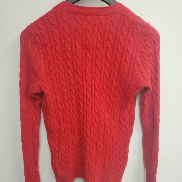 Abercrombie and Fitch red cable button down cardigan - Picture 2 of 7